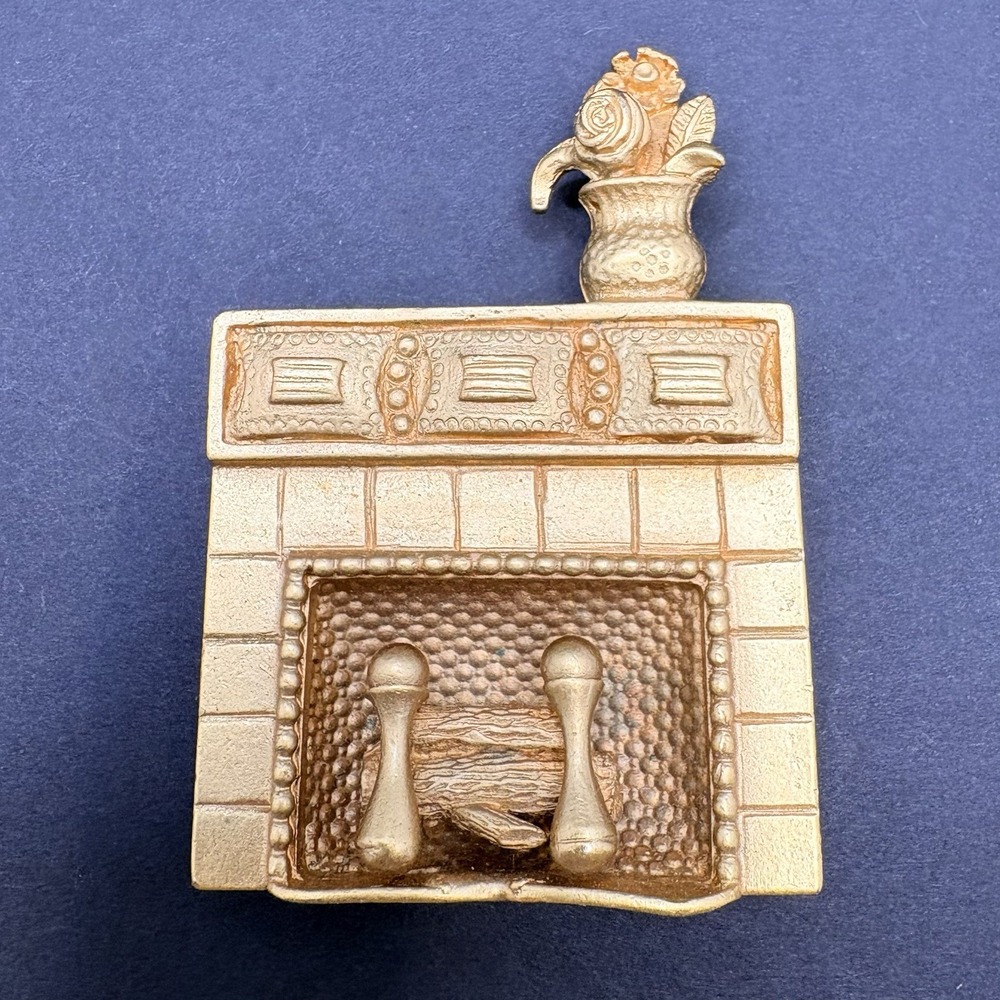 Vintage Leslie Block Fireplace Mantle Vase Flowers Brooch Gold‎ Tone Pin